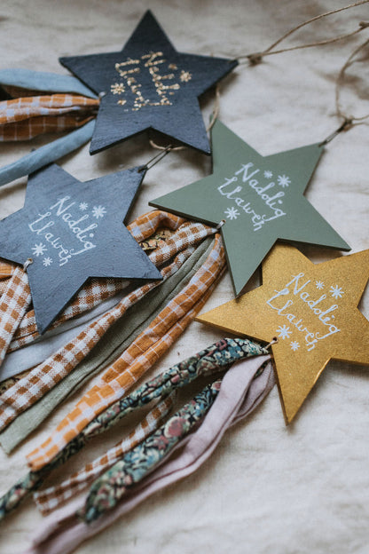 Shooting Star decoration-Nadolig Llawen